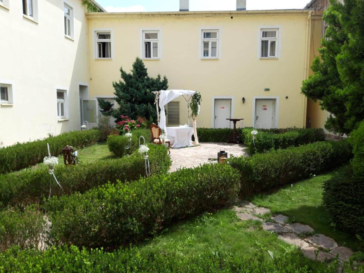 Hotel Memorial Terezín Zewnętrze zdjęcie